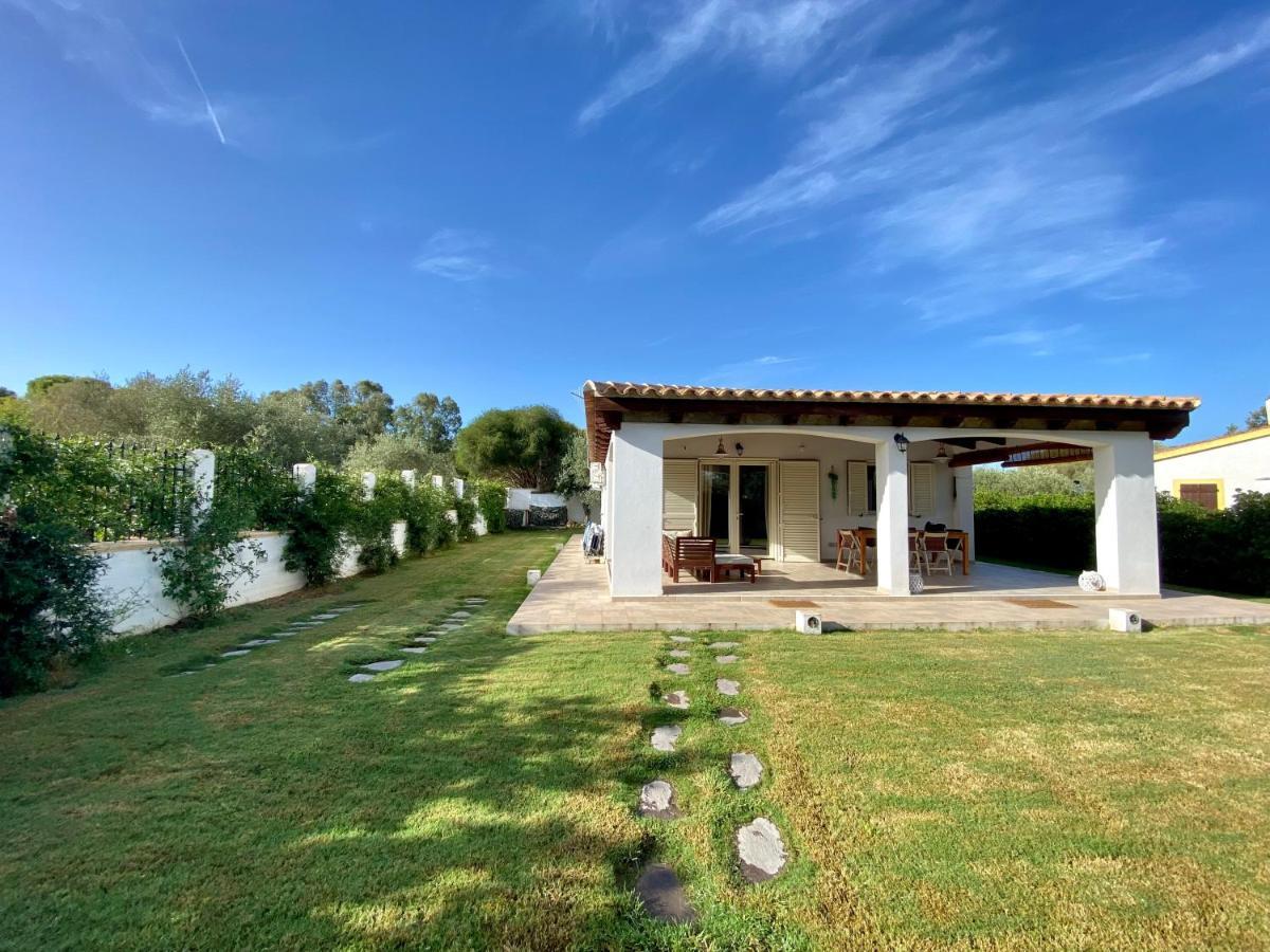 La Casa Dell Olivo Villa Castiadas Buitenkant foto