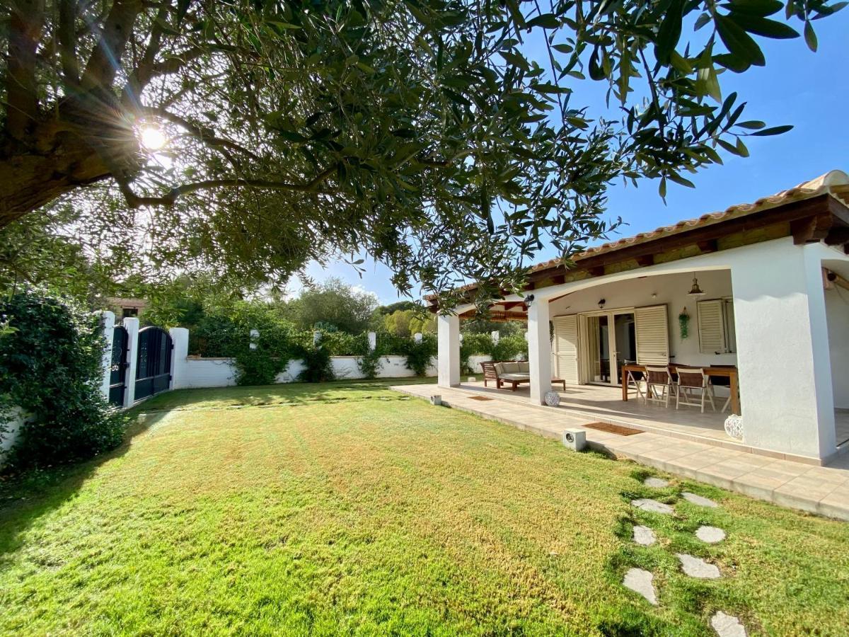 La Casa Dell Olivo Villa Castiadas Buitenkant foto